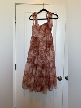 Moodie Earthy Tie-Dye Midi Dress